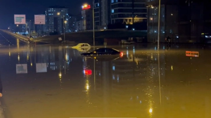 Ankara '1 Mayıs'ı sel felaketiyle karşıladı!