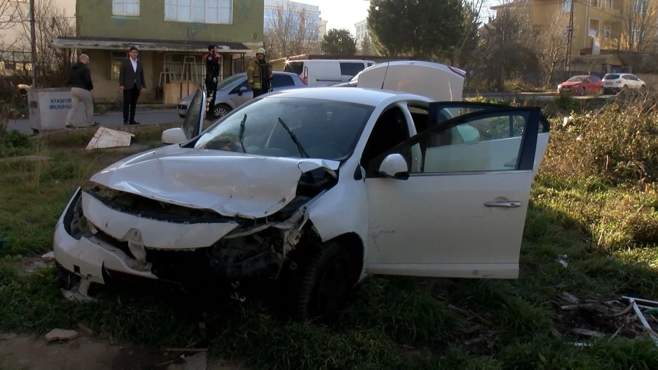 Ataşehir'de trafik kazası: 2 yaralı