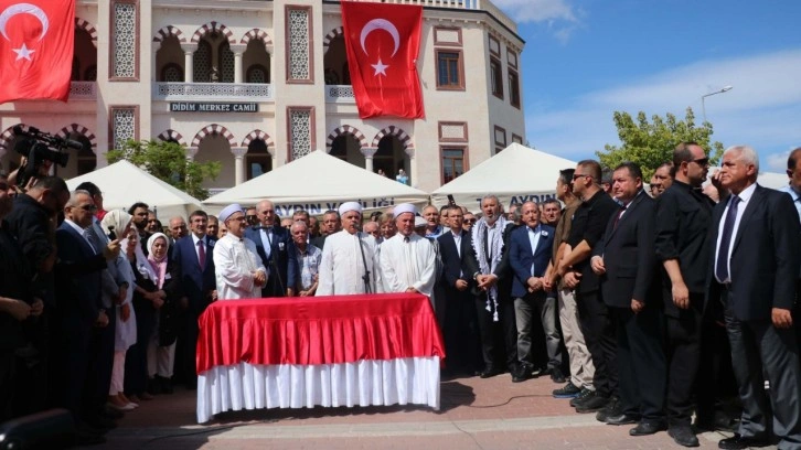 Ayşenur Ezgi Eygi, Aydın'da son yolculuğuna uğurlandı