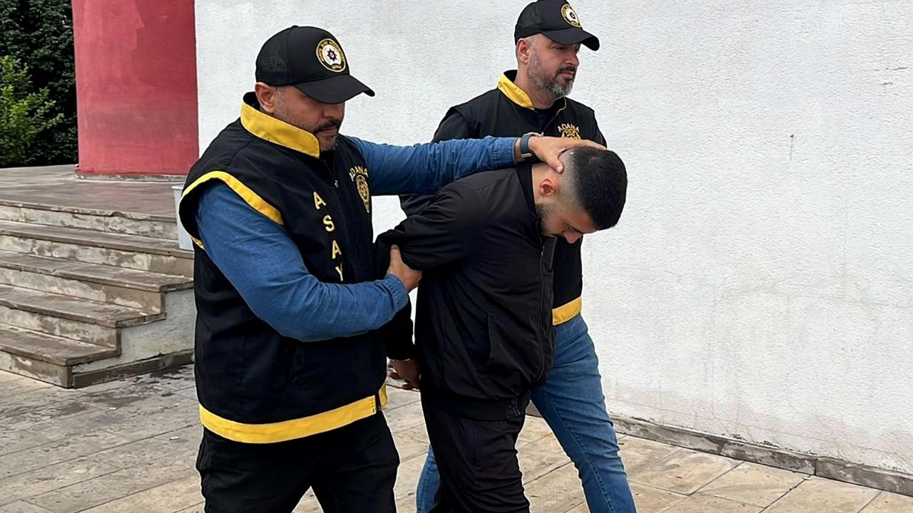 Biber gazı sıkan polise hakaret ettiği anları paylaştı, tutuklandı