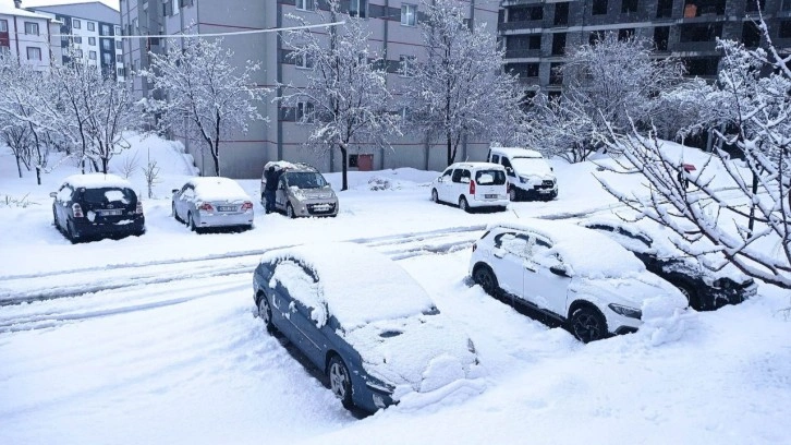 Bitlis'te okullara kar tatili