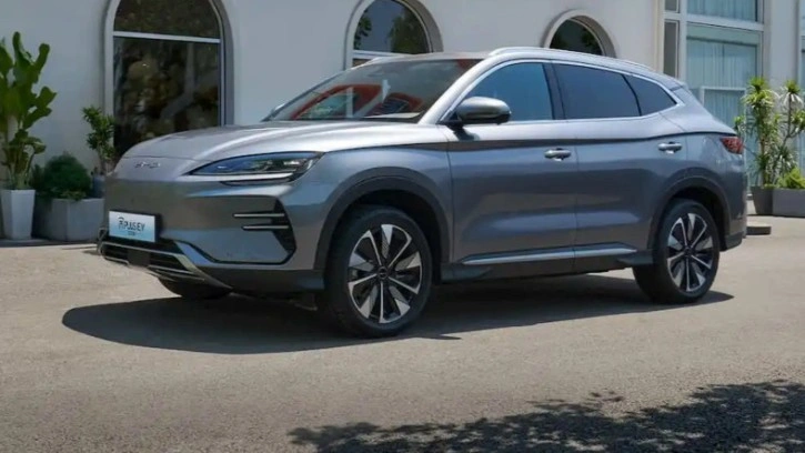 BYD, 2025 Song Plus Elektrikli SUV'yi Tanıttı