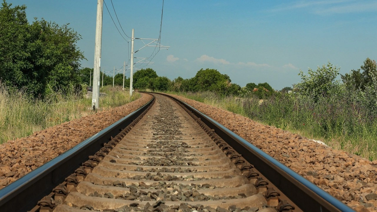 Çin’de demir yolu inşaatı çöktü: 13 işçi kayıp