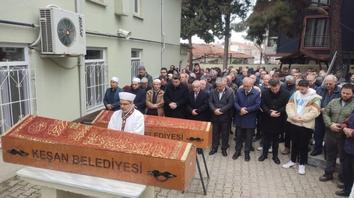 Çok acı tesadüf! Baba ile oğlu aynı gün hayatlarını kaybetti