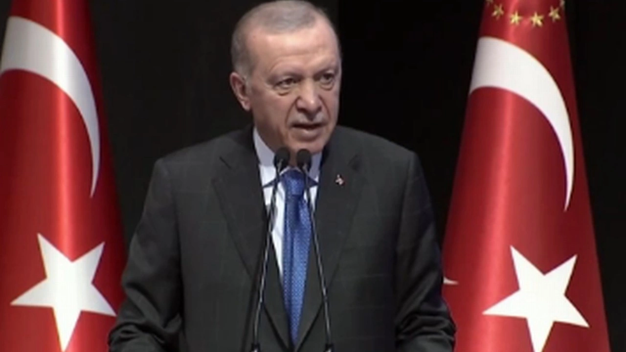 Cumhurbaşkanı Erdoğan: "Baş hain iblisler gibi onursuzca öldü"