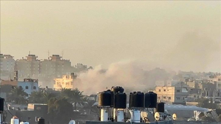 Gazze'deki hükümet: İsrail'in Nasır Hastanesini kışlaya dönüştürmesi savaş suçudur