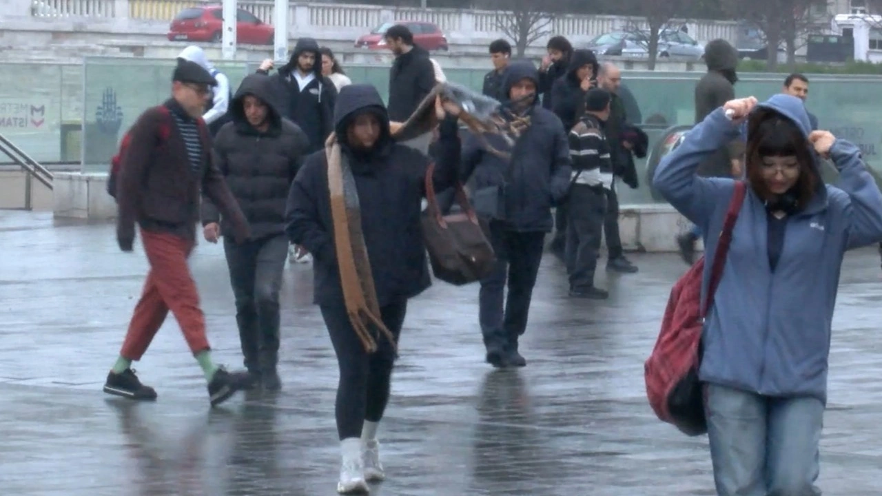 İstanbul'da hava bir günde ortalama 15 derece soğudu