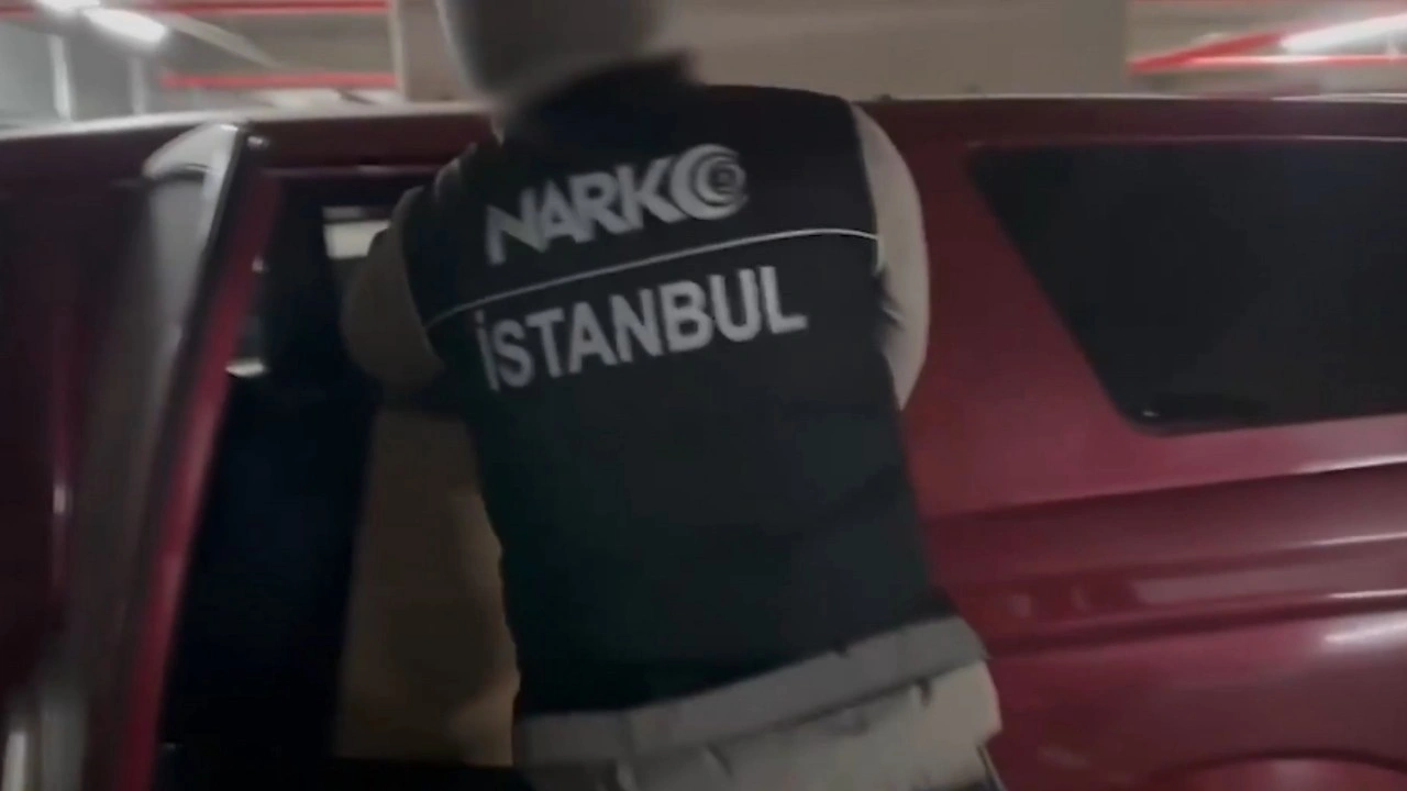 İstanbul'da ‘NARKOKAPAN-12’ operasyonu; 5 gözaltı