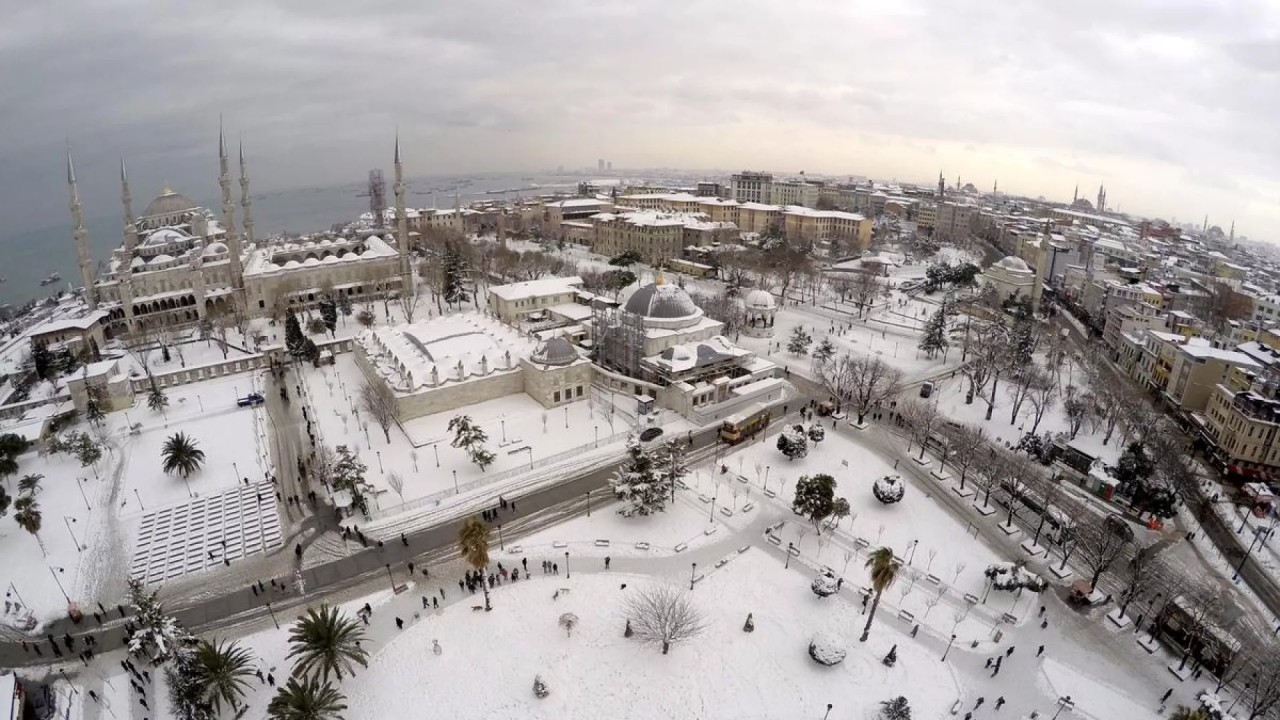 İstanbul kar altında