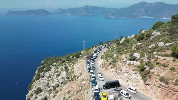 Kelebekler Vadisi'nde manzara kuyruğu