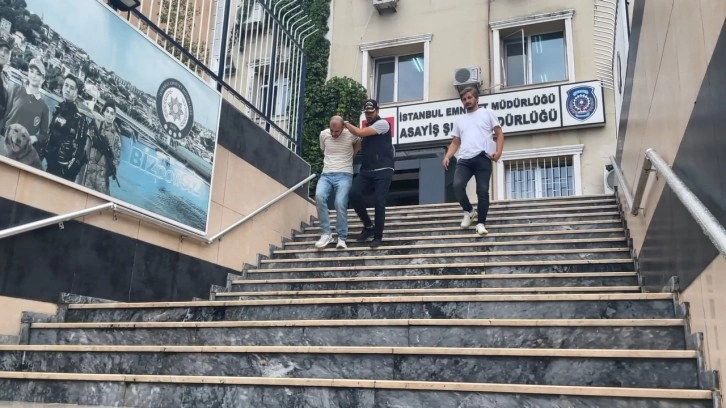 Kendilerini polis olarak tanıtıp 800 gram altın çalan şüpheliler yakalandı