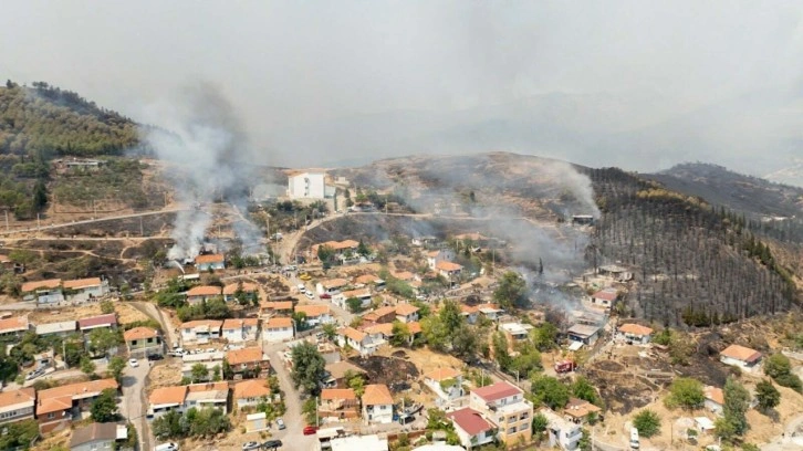 "Kuvvetli rüzgar güneye doğru devam etseydi, İzmir yangına teslim olabilirdi"