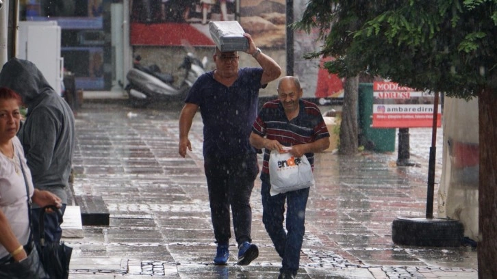 Meteoroloji'den bazı bölgeler için sağanak yağmur uyarısı