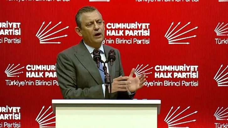 Özgür Özel: 