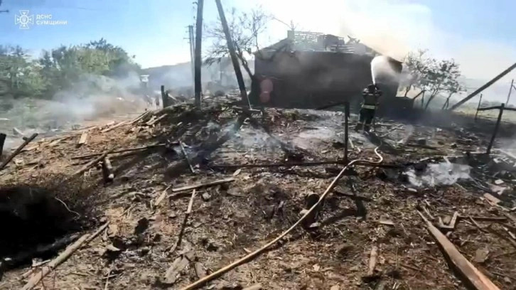 Rusya, Ukrayna’nın Sumy bölgesini vurdu