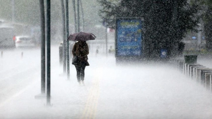 Soğuklar geri döndü. Meteoroloji'den sağanak uyarısı! İşte bölge bölge, il il hava durumu...