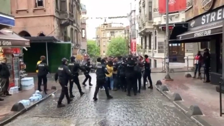 Taksim Meydanı'na çıkmak isteyen gruba müdahale