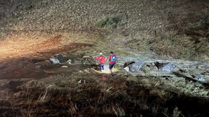 Türkiye’de bazı illerde etkili olan yağışlarda mahsur kalan 1065 kişi tahliye edildi