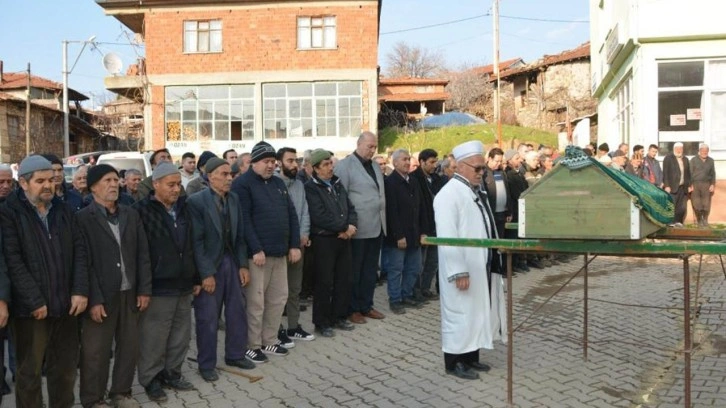 Tüyler ürperten hikaye! Defnedildikten 3 yıl sonra ortaya çıktı, 44 yıl sonra aynı gün öldü