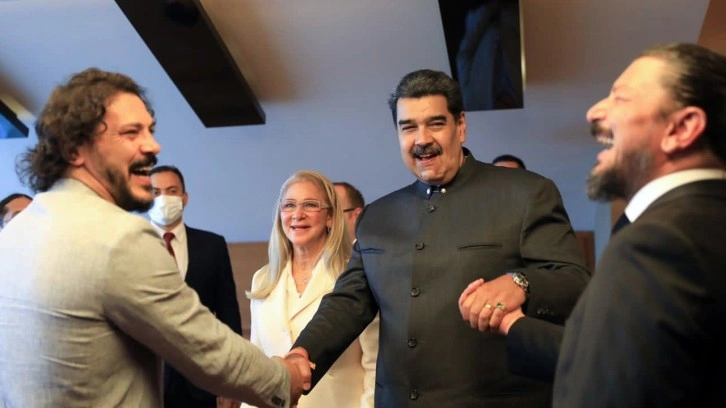 Venezuela’da Maduro tekrar seçildi