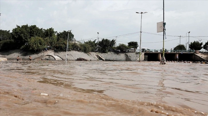 Yemen'in kuzeyinde meydana gelen selde 24 kişi kayboldu