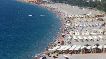 Antalya'da sıcaklık, kademeli olarak 8 derece düşecek
