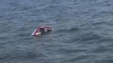 Balıkçı teknesi faciası! Tekne alabora oldu; 2 kişi öldü, 24 kişi kayboldu.