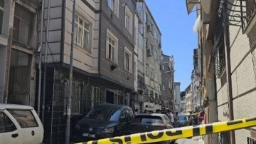 Bayrampaşa'da çevik kuvvet polisi evinde ölü bulundu