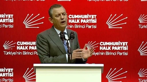 CHP Genel Başkanı Özgür Özel, İmamoğlu'nun evinden ayrıldı