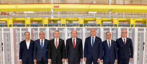 Cumhurbaşkanı Tatar Dijital Dönüşüm ve Elektronik Devlet Kurumu'nu ziyaret etti