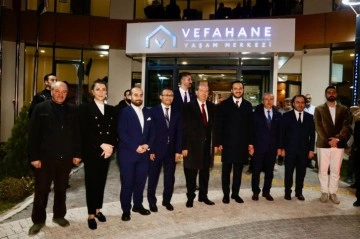 Cumhurbaşkanı Tatar, “Vefahane Yaşam Merkezi”ni ziyaret etti