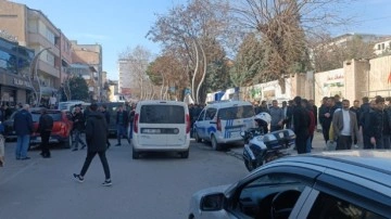 Diyarbakır'da silahlı kavga: 2'si yoldan geçen 3 yaralı; biri spor kulübü başkanı