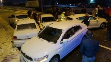 Erzurum'da buzlanma; 30 araç birbirine girdi, 13 kişi yaralandı!