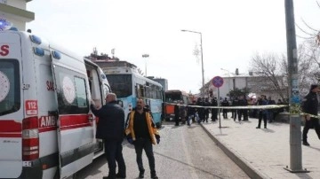 Erzurum'da feci kaza! 3 araç birbirine girdi. Çok sayıda yaralı var