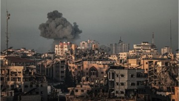 Hamas heyeti İsrail ile ateşkes görüşmeleri için Kahire'de