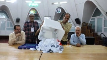 İran’daki cumhurbaşkanlığı seçimi ikinci tura kaldı
