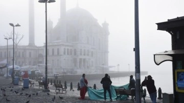 İstanbul Boğazı'nda gemi trafiği askıya alındı; bazı vapur seferleri iptal oldu