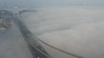 İstanbul'da sis etkili oldu: Boğazda gemi trafiği durdu