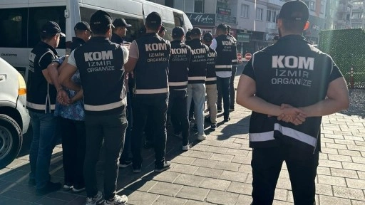 İzmir'de yasa dışı silah imalatı yapan şüphelilere operasyon; 16 gözaltı