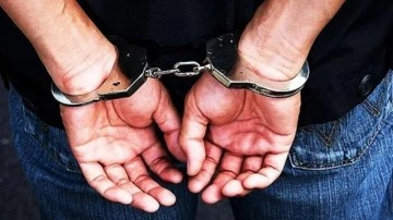 İzmir merkezli 'Mahzen 13' operasyonunda 15 şüpheli tutuklandı