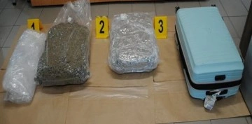 Larnaka Havalimanı'na bagajında 15 kiloyu aşkın uyuşturucuyla geldi