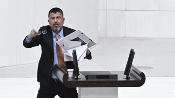 Meclis'te hakaretler havada uçuştu: "'Zırto, Sarhoş, Terörist'"