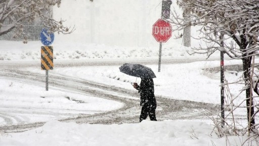 Meteoroloji'den 49 il için sağanak ve kar yağışı uyarısı