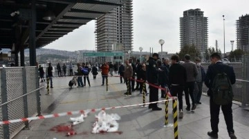 Metro istasyonunda korkunç cinayet! Silahlı saldırıda 71 yaşındaki kişi hayatını kaybetti