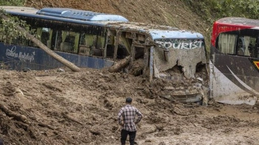 Nepal'deki heyelan ve sellerde 193 kişi hayatını kaybetti