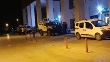 Nusaybin’de trafikte silahlı 'yol verme' kavgası: 3 yaralı