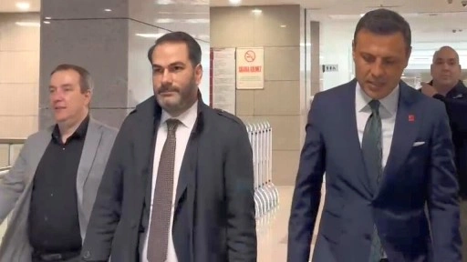 Özgür Çelik 'Polise mukavemet' soruşturması kapsamında ifade için adliyeye geldi