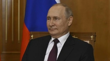 Rusya'da seçim zaferi Putin'in... Sandıkları patlattı