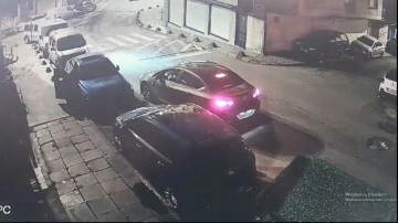 Saniyeler içinde böyle çaldılar! İstanbul'da hayalet ekran hırsızlığı kamerada