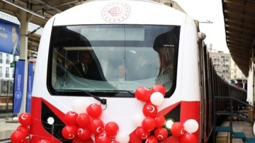 Sirkeci- Kazlıçeşme arası 20 dakikaya indi. Düdük çaldı. İlk sürüşü Cumhurbaşkanı Erdoğan yaptı